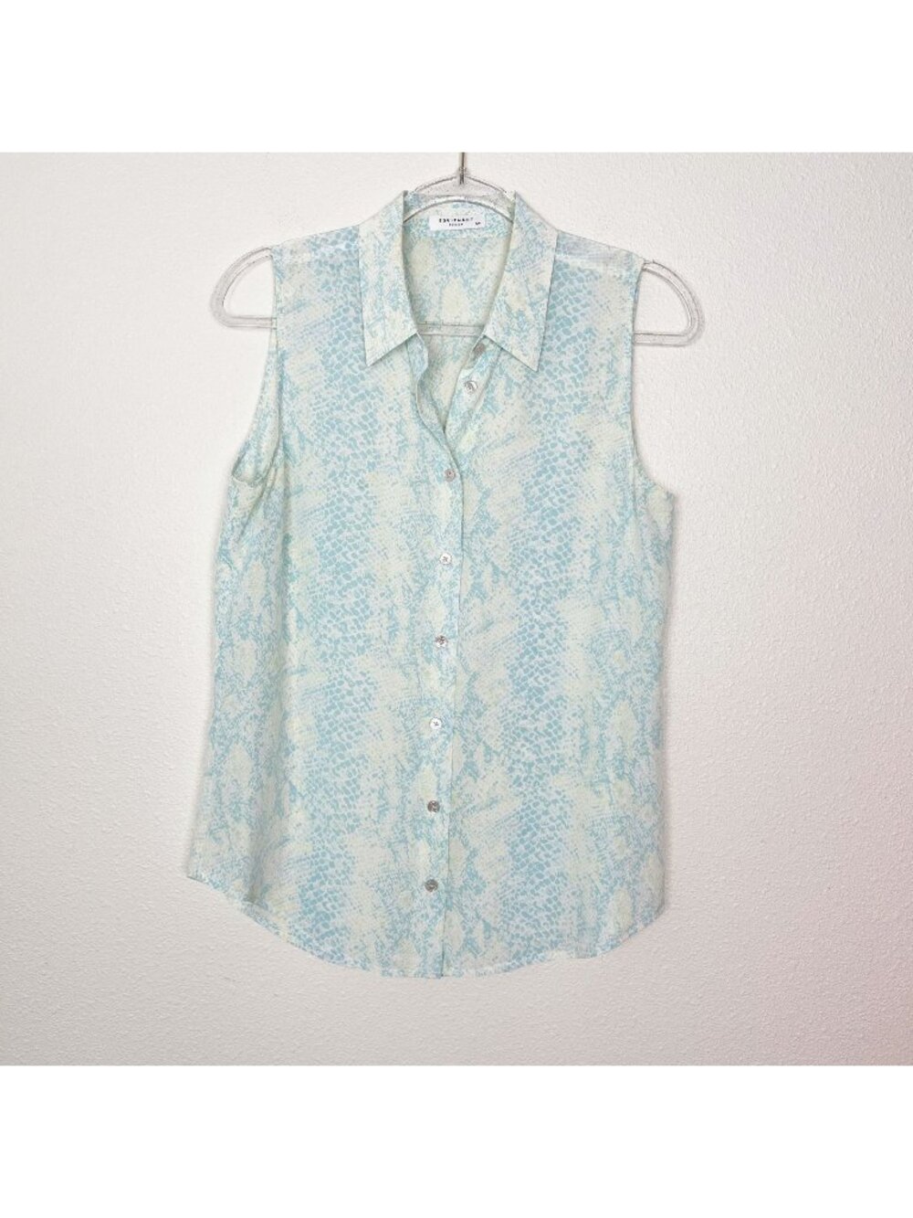Equipment Womens Small Femme Silk Snakeskin Print Sleeveless Button Front Tank